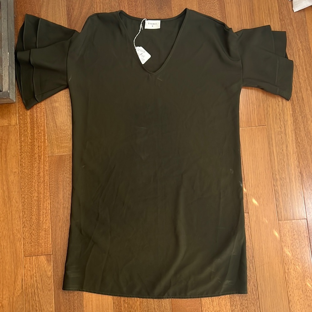 Dark green dress never worn